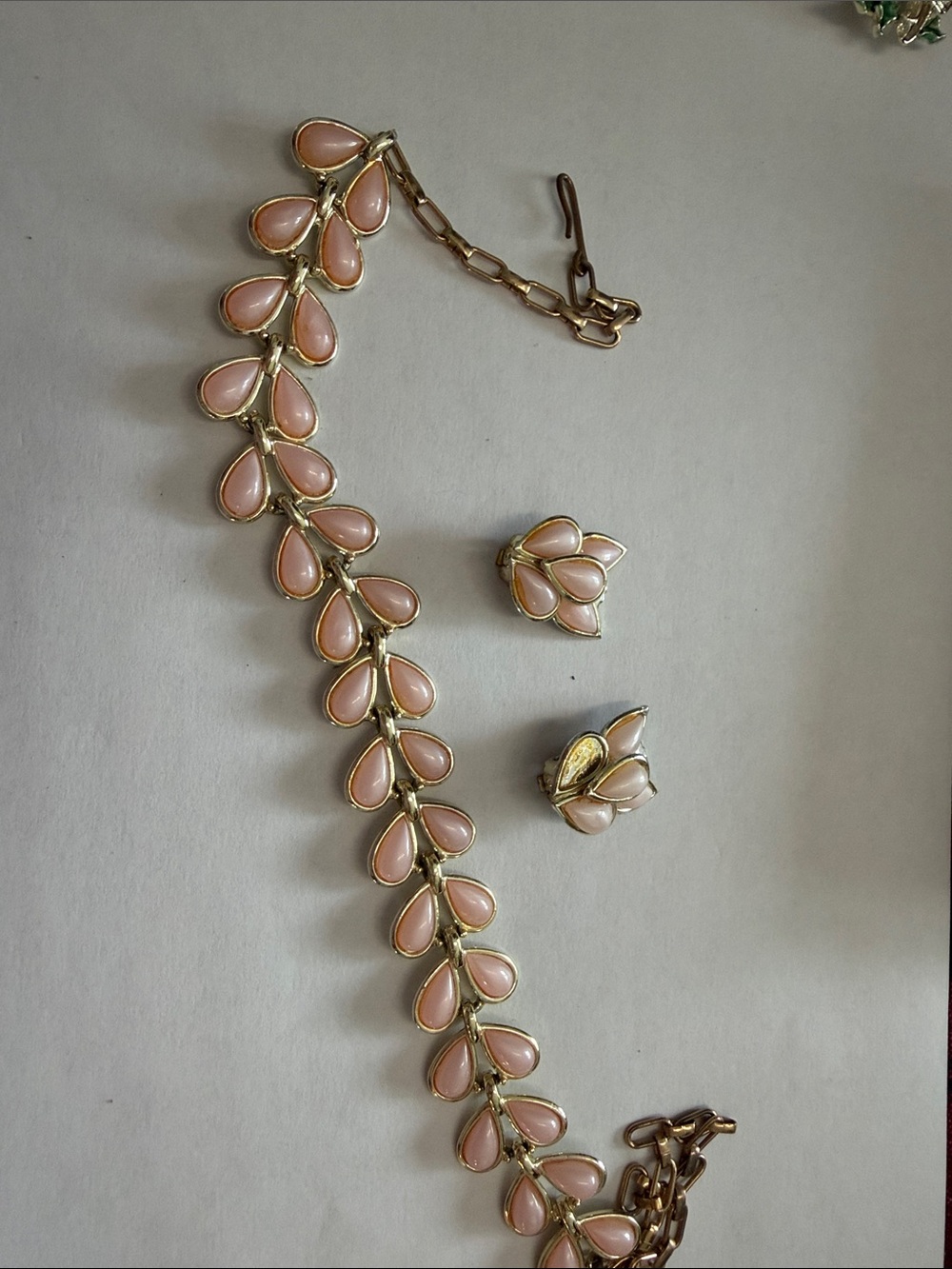 Vintage Gold-Tone Pink Teardrop Bracelet and Clip-On Earrings Set